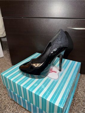 Bettie Page Black Patent Stiletto Pump with Lace accent and Leopard Insole